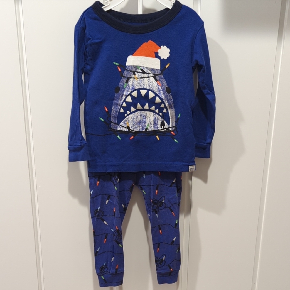 GAP Festive Blue Shark Glow In The Dark Pajama Set
